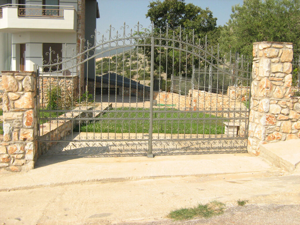 Πέτρινα Σπίτια
